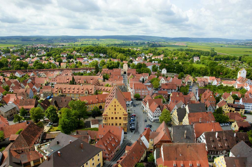 Aparthotel Donaustern Asbach-Baumenheim Екстер'єр фото
