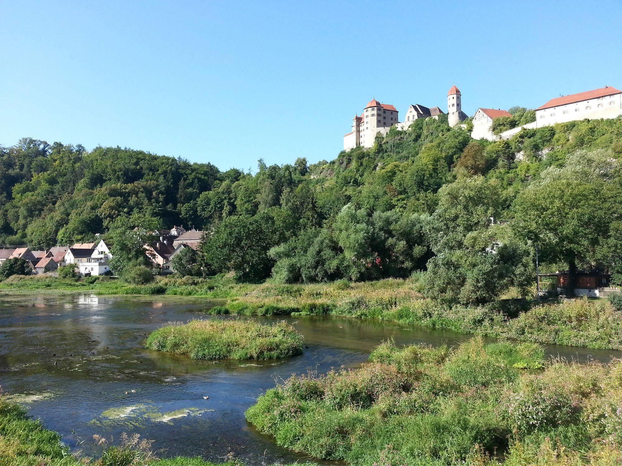 Aparthotel Donaustern Asbach-Baumenheim Екстер'єр фото