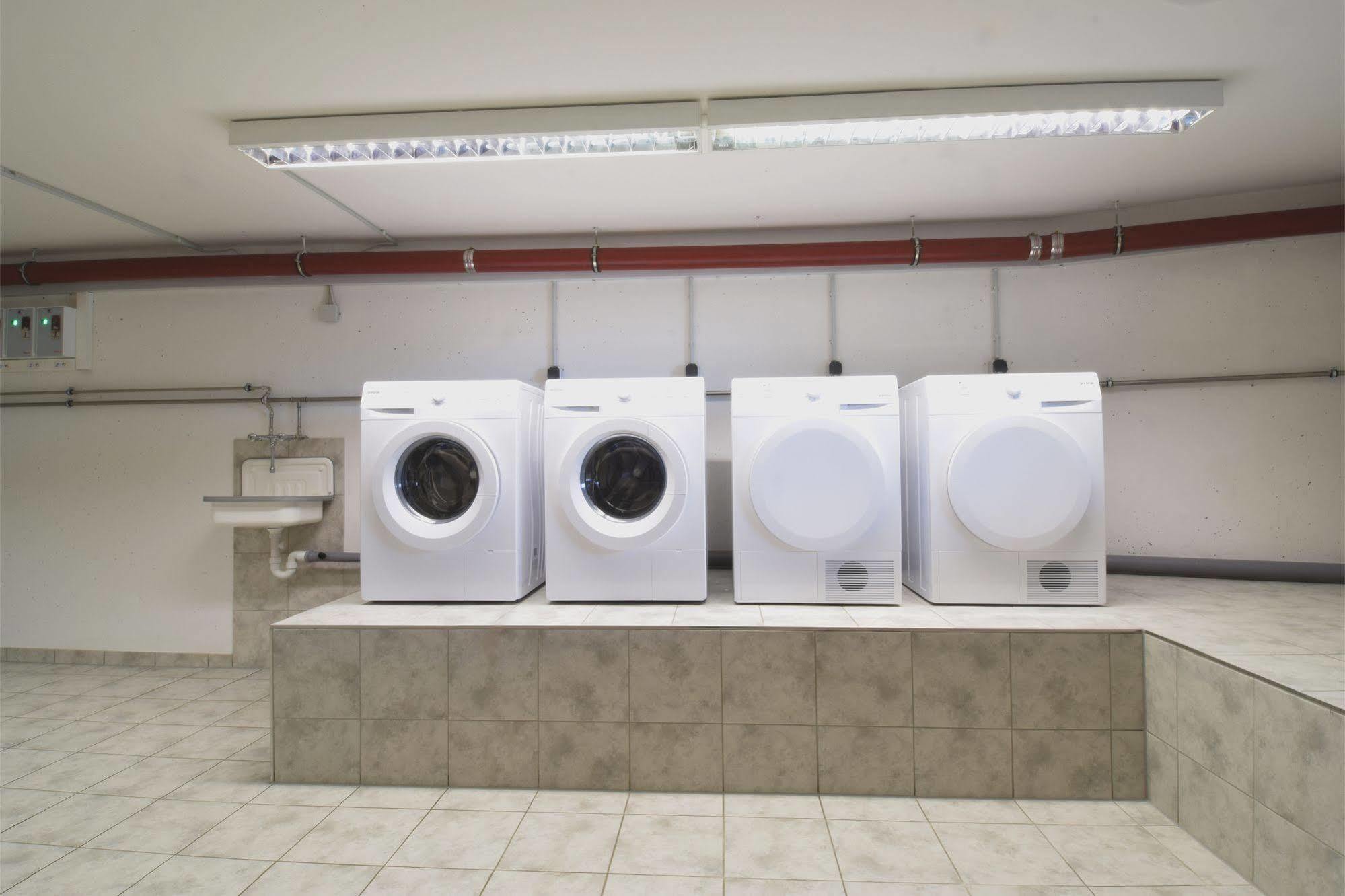 Aparthotel Donaustern Asbach-Baumenheim Екстер'єр фото